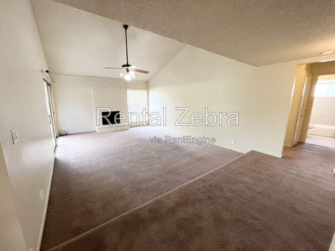 3056 Bedford Dr - Photo 5 of 25