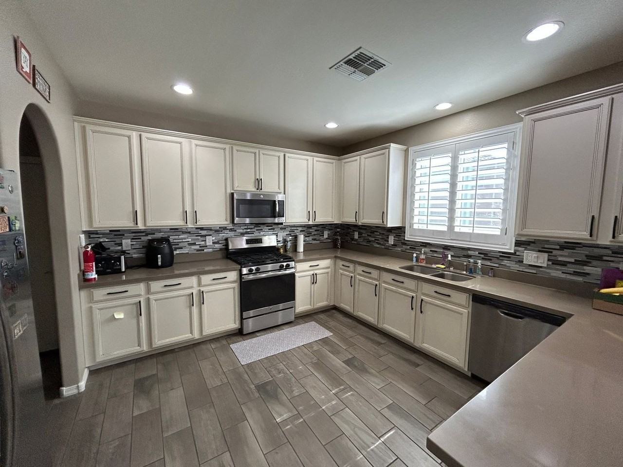 29022 N 125th Ave - Photo 4 of 30