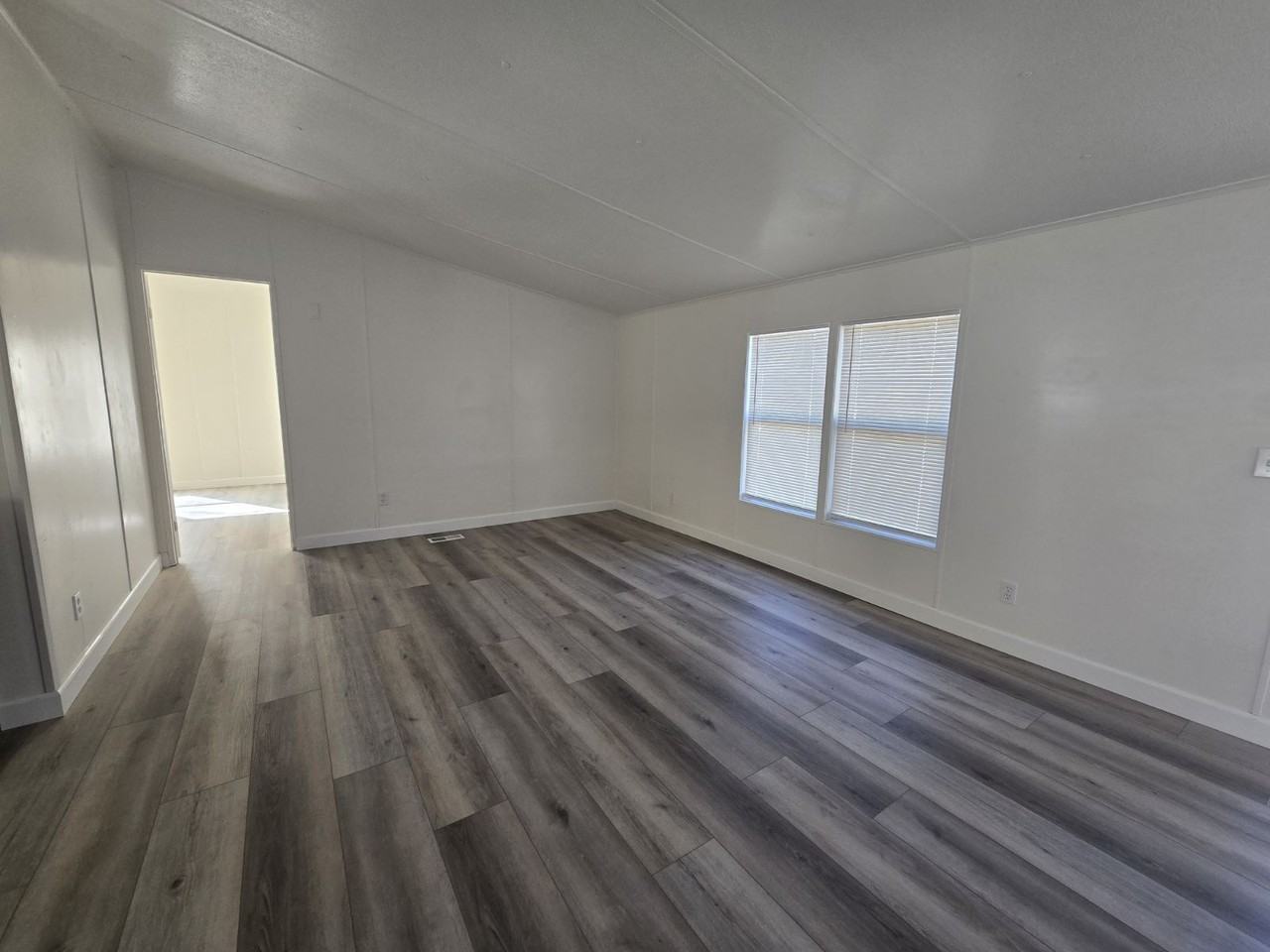 91 Ne Brosi Orchard Rd - Photo 3 of 17
