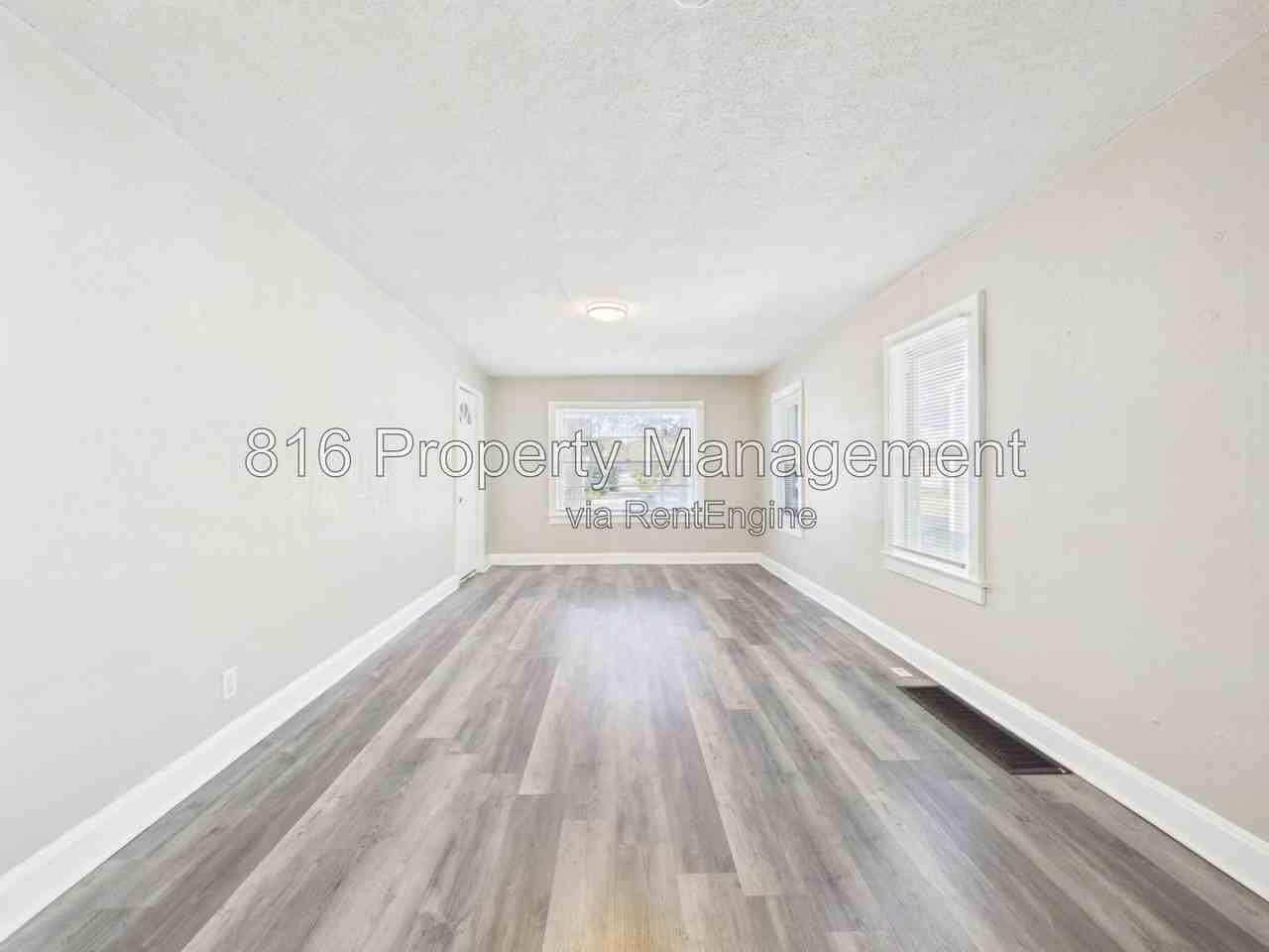 7015 Indiana Ave - Photo 2 of 26
