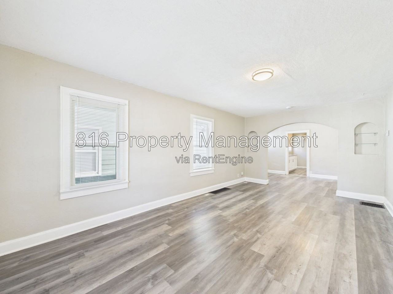 7015 Indiana Ave - Photo 3 of 26