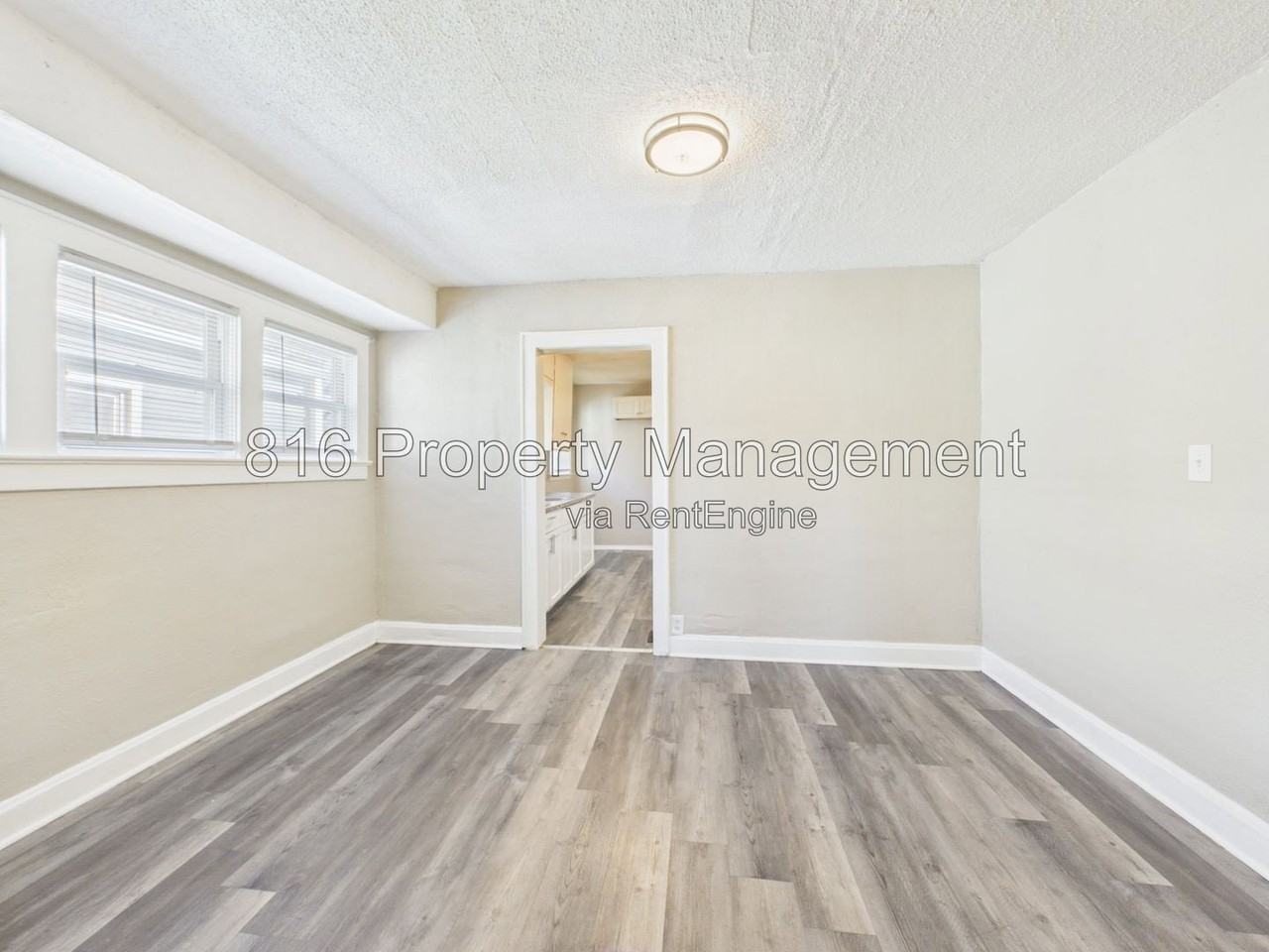 7015 Indiana Ave - Photo 4 of 26