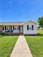 featured image of 618 Jasmin Dr