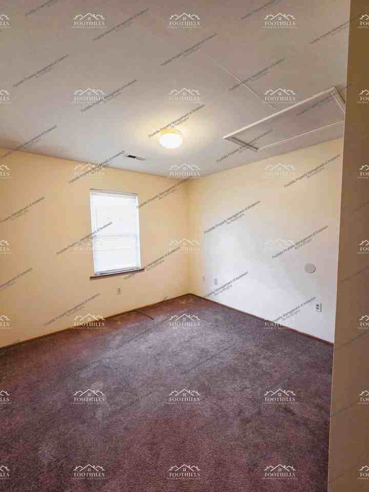 618 Jasmin Dr - Photo 7 of 10