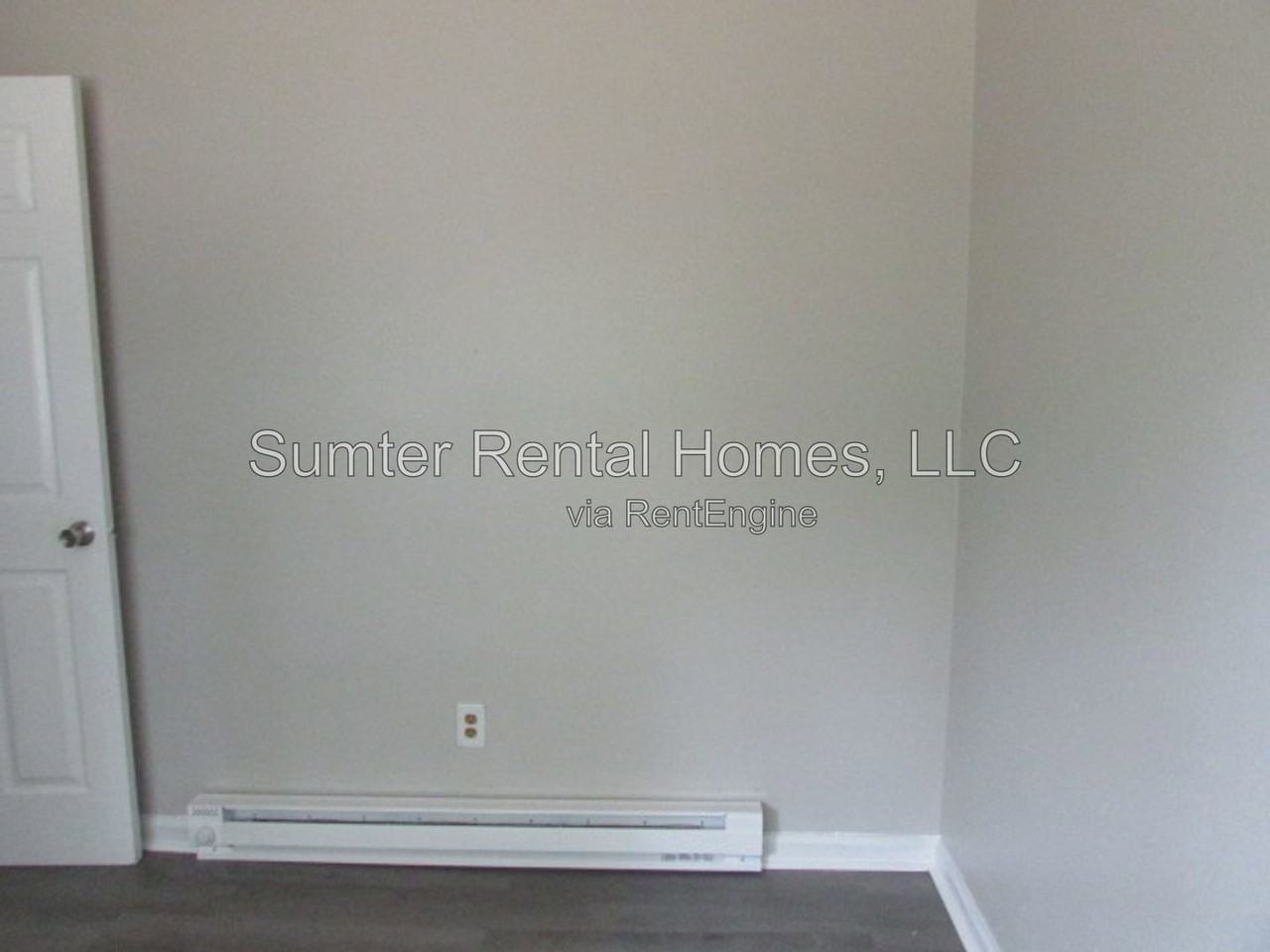 211 Highland Ave - Photo 2 of 12