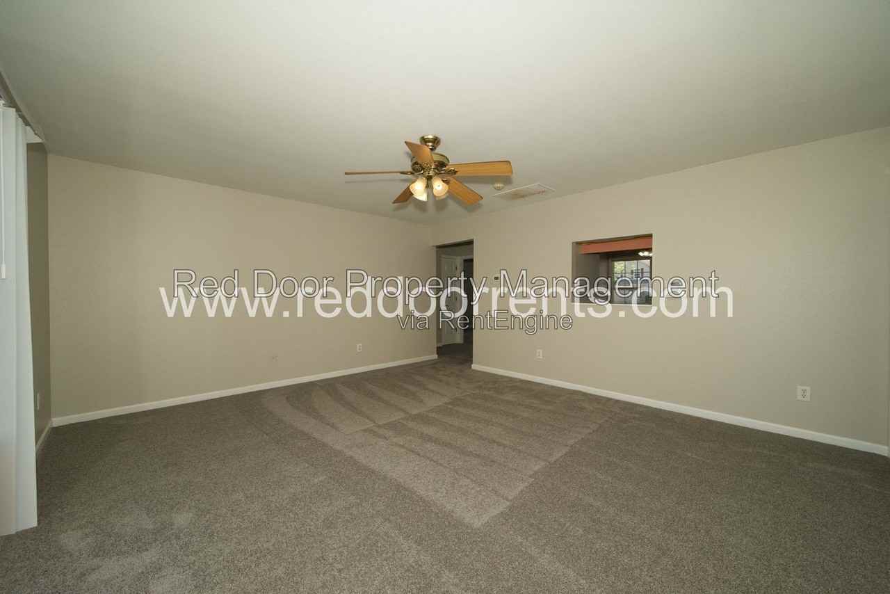 6816 Bluestem Ct - Photo 4 of 24