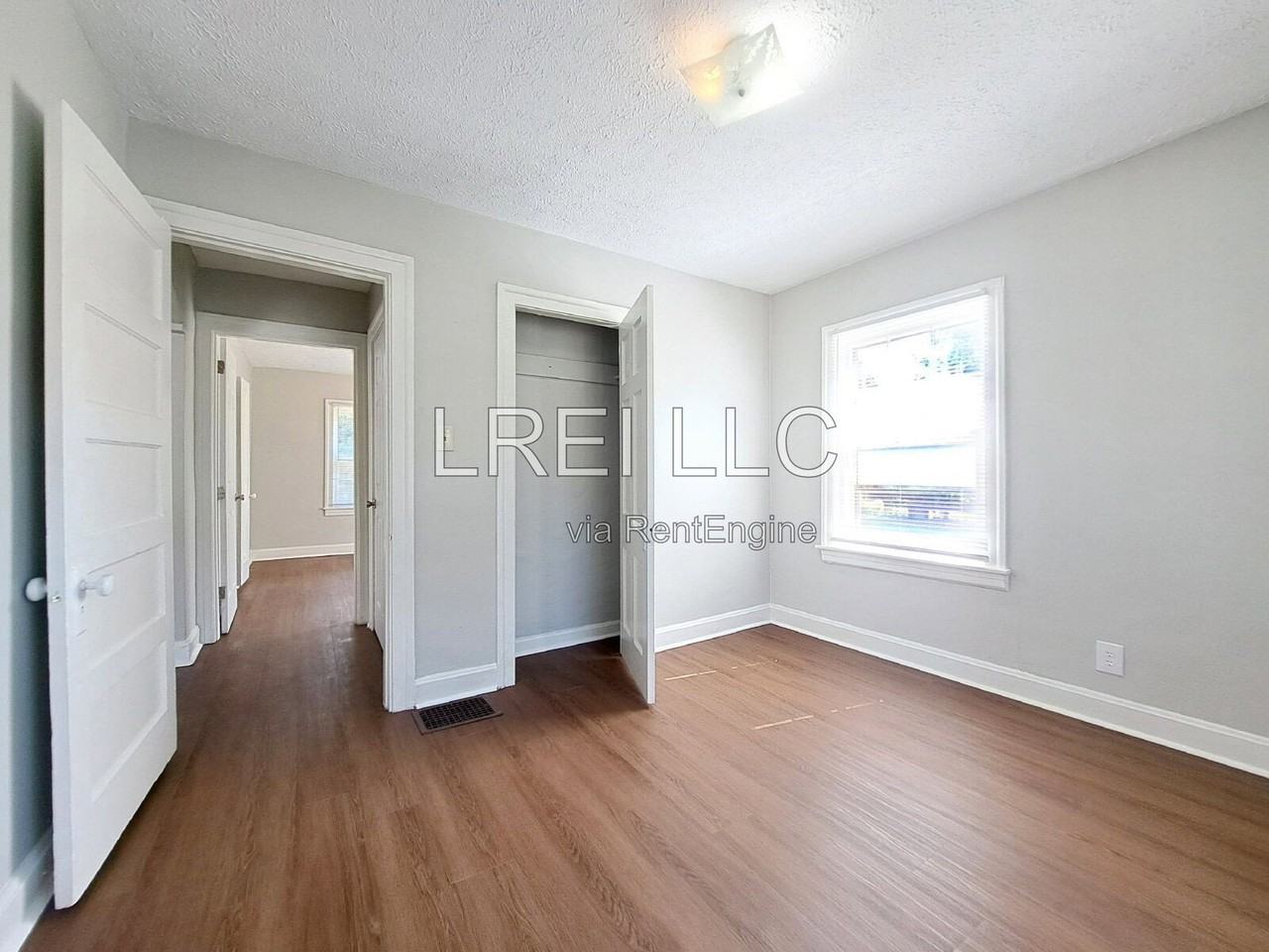 341 N 42nd St - Photo 6 of 14