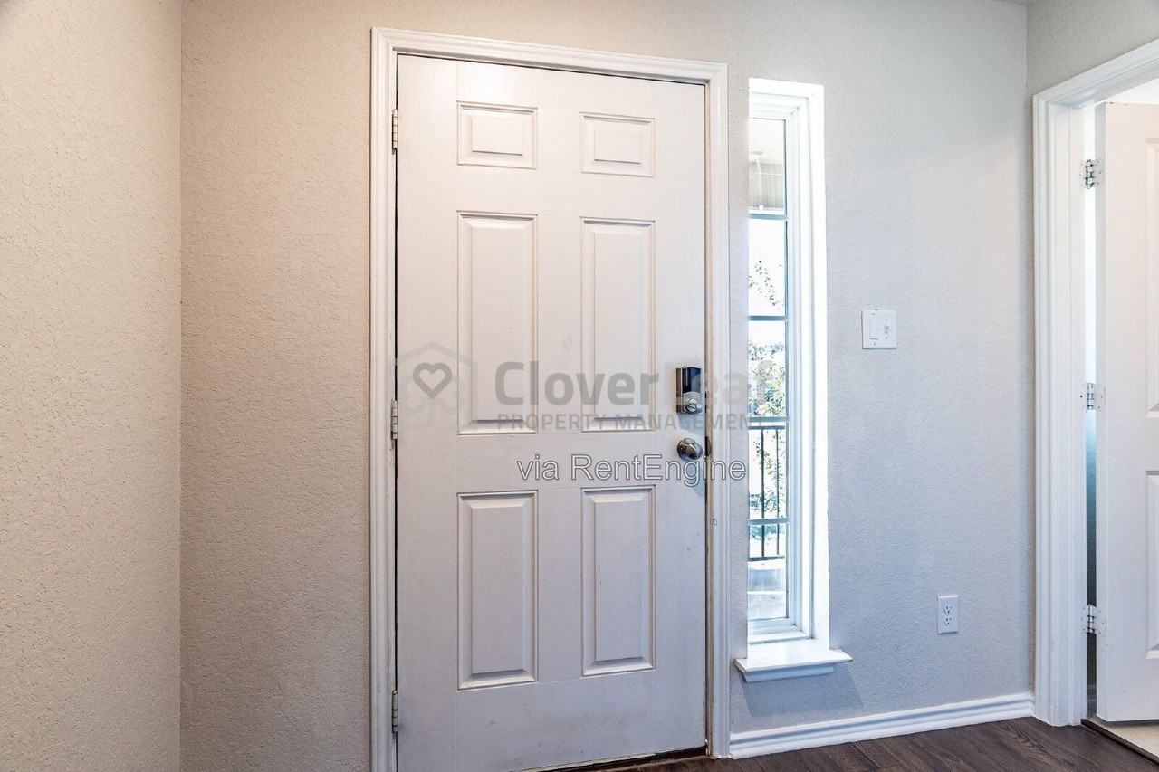 3541 Copper Riv - Photo 5 of 38