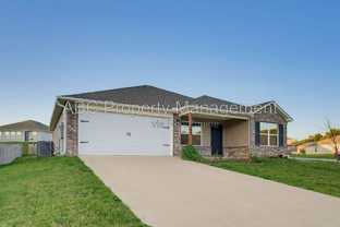 4306 Sw Sackett Ave - Photo 1 of 1