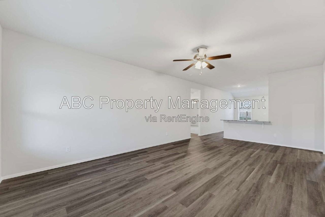 4306 Sw Sackett Ave - Photo 4 of 15