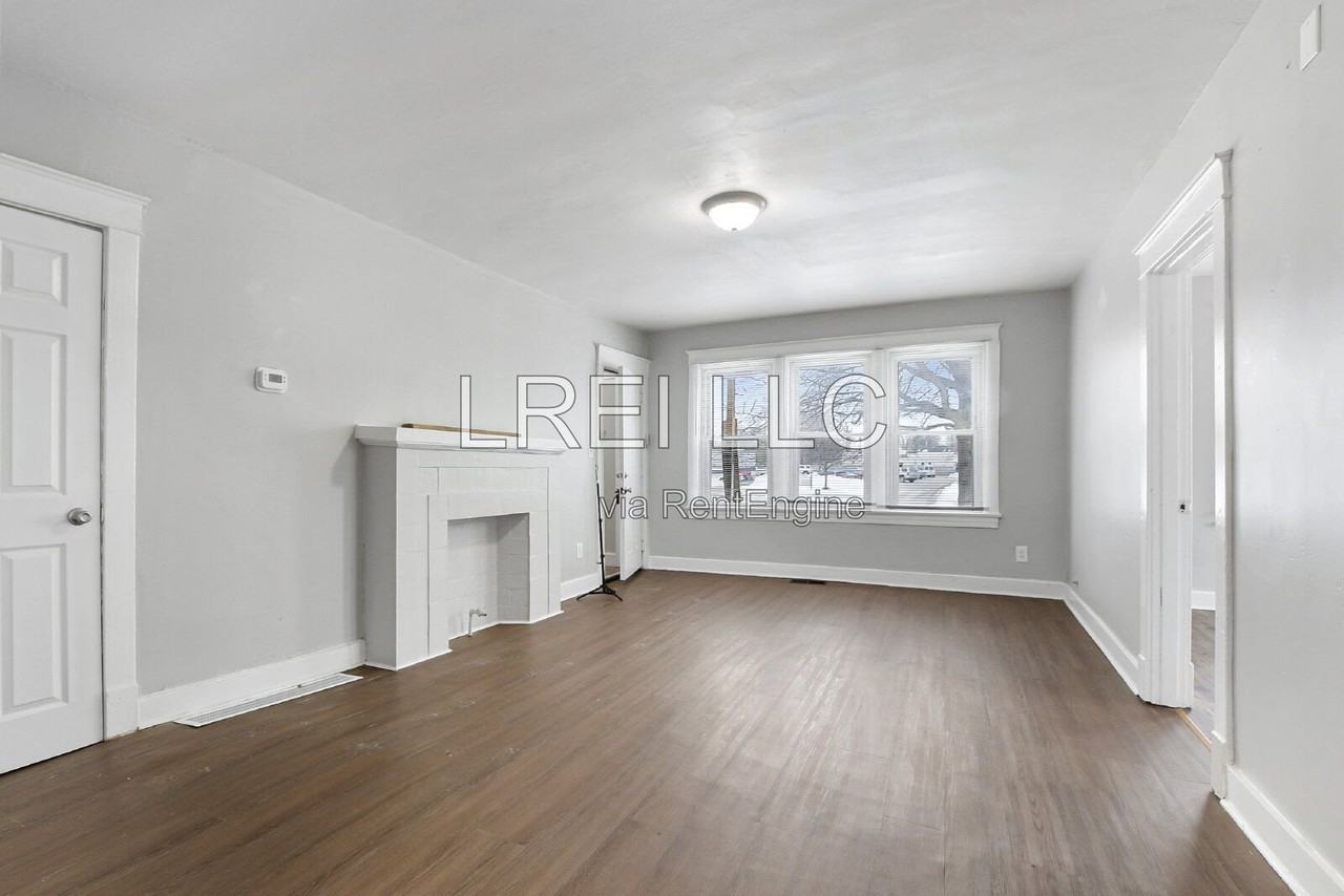 701 Hazel St #1 - Photo 7 of 12