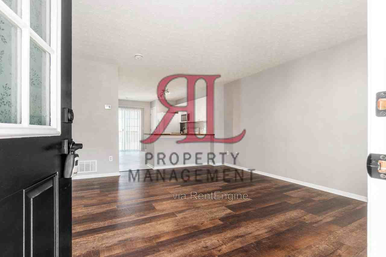6022 Brice Park Dr #17D - Photo 3 of 22