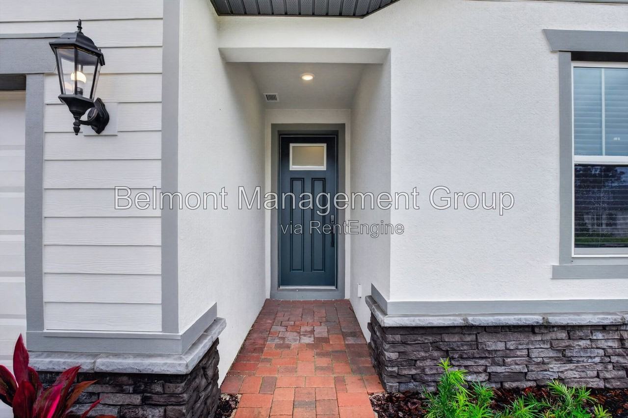 384 Birkdale Dr - Photo 2 of 32