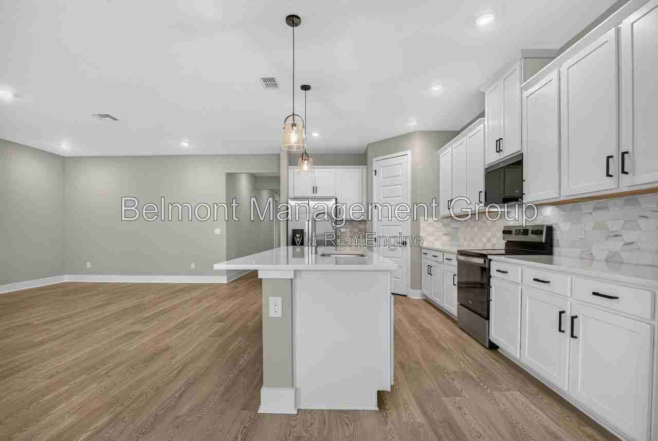 384 Birkdale Dr - Photo 6 of 32