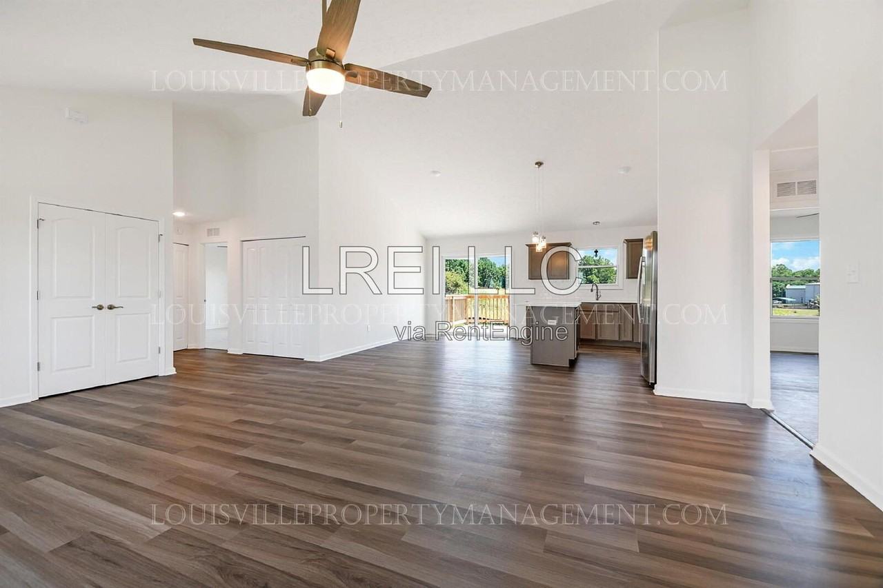 806 Abbeywood Rd - Photo 3 of 16