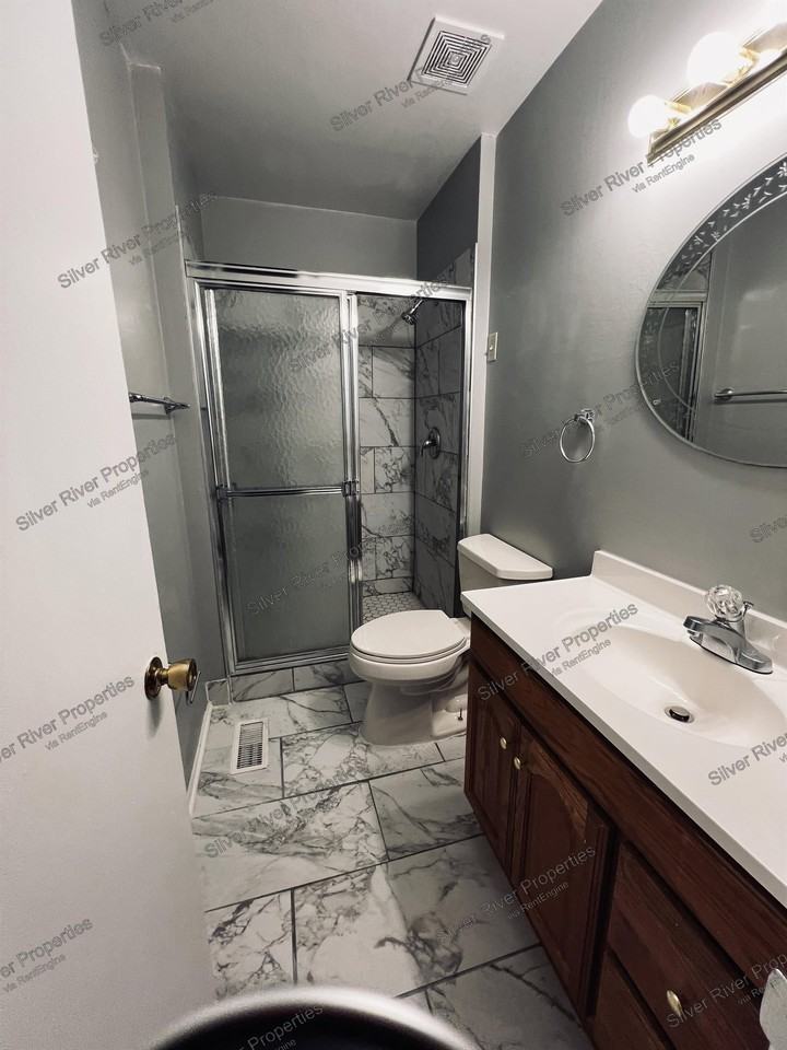 12015 Twin Cedar Ln - Photo 5 of 10