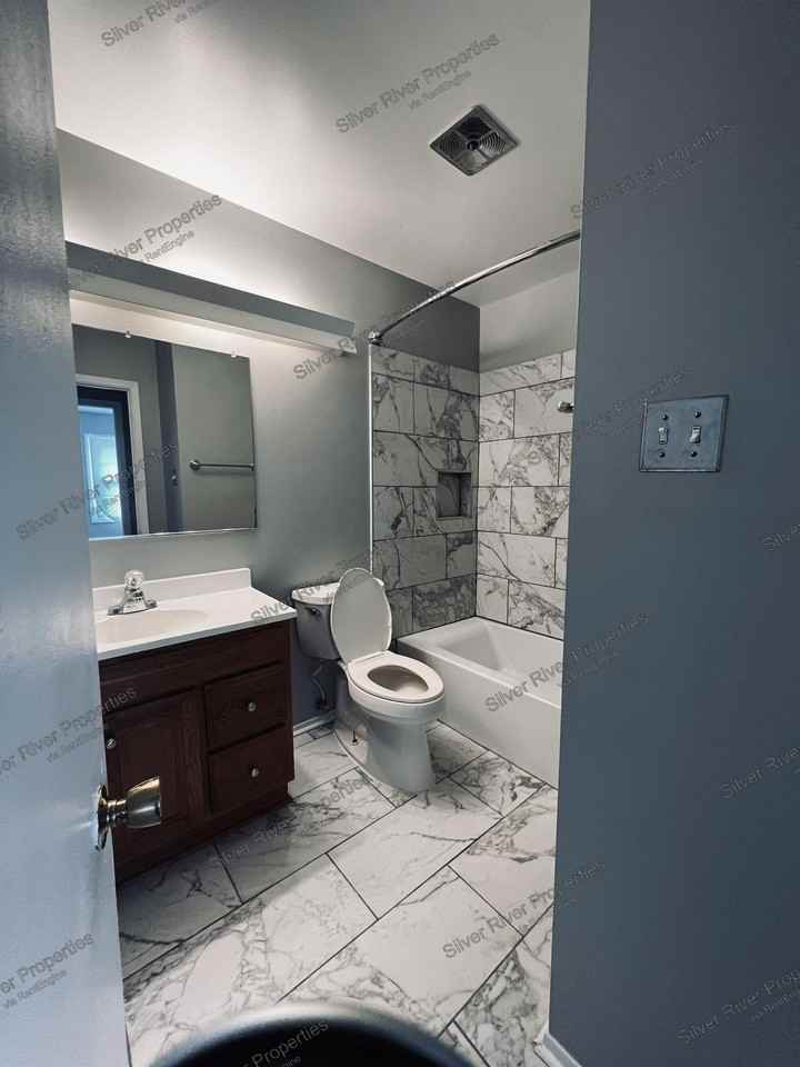 12015 Twin Cedar Ln - Photo 6 of 10