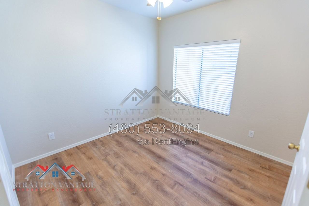 311 E Mountain View Rd - Photo 6 of 50