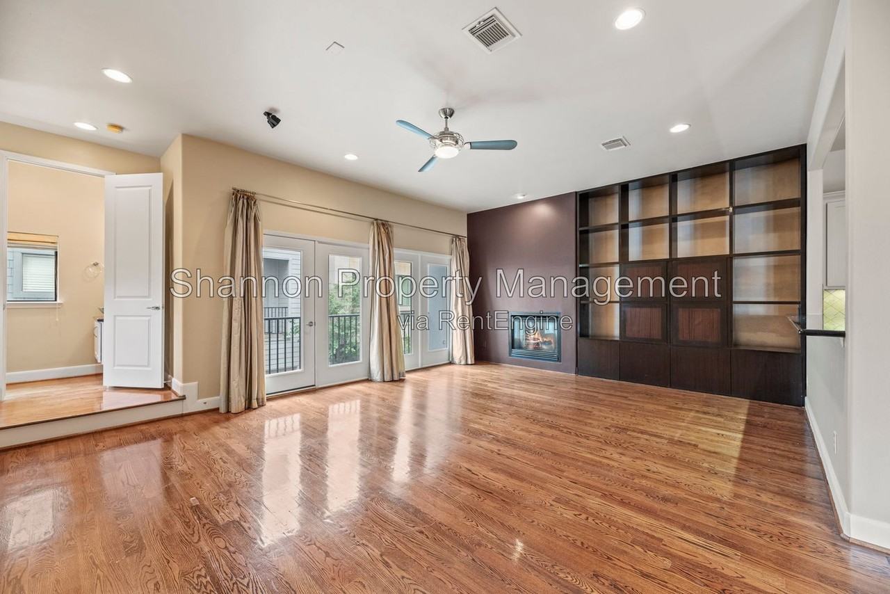5205 Rose St #B - Photo 5 of 32
