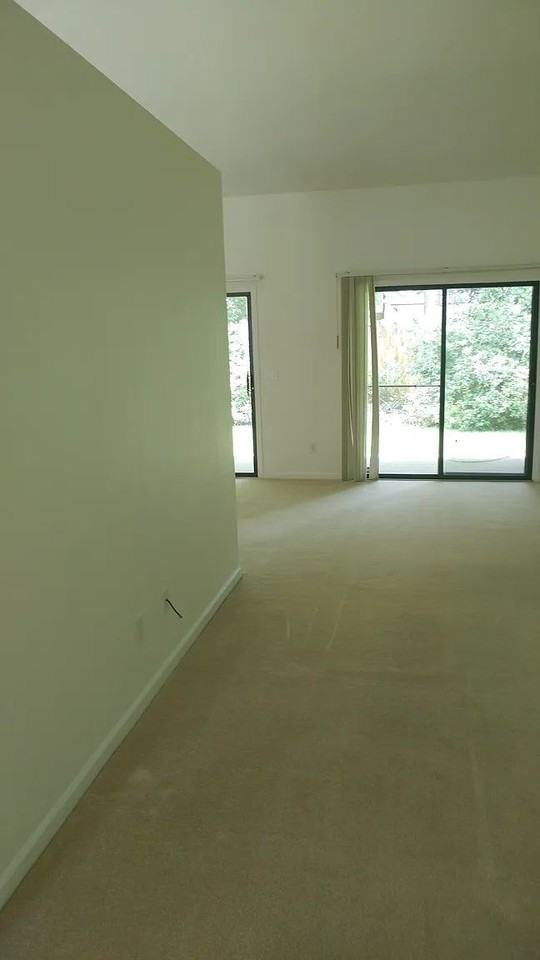1657 Crosspointe Way - Photo 2 of 8