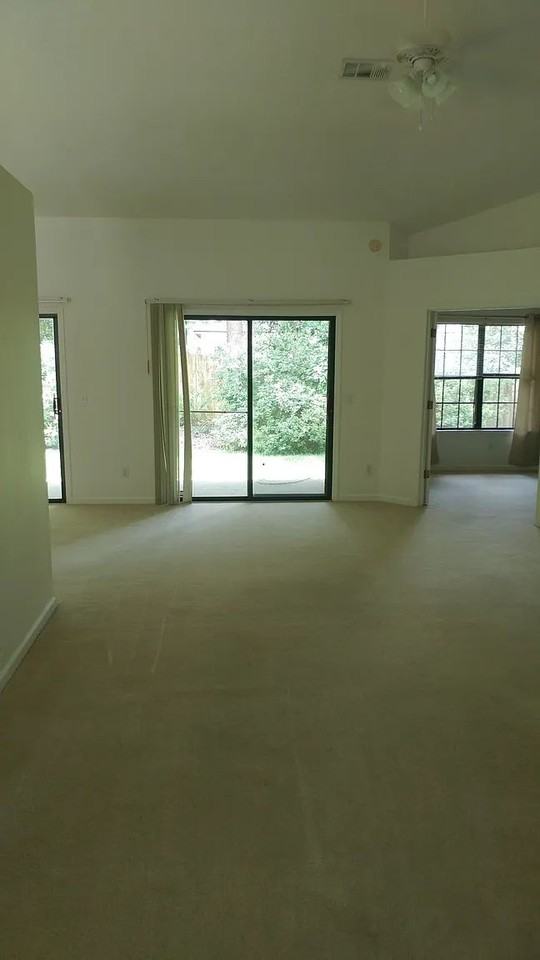 1657 Crosspointe Way - Photo 6 of 8