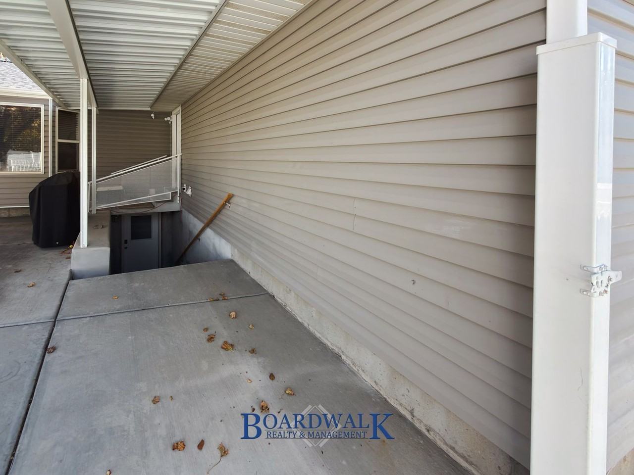 3068 W Elmwood Dr #BS - Photo 6 of 39