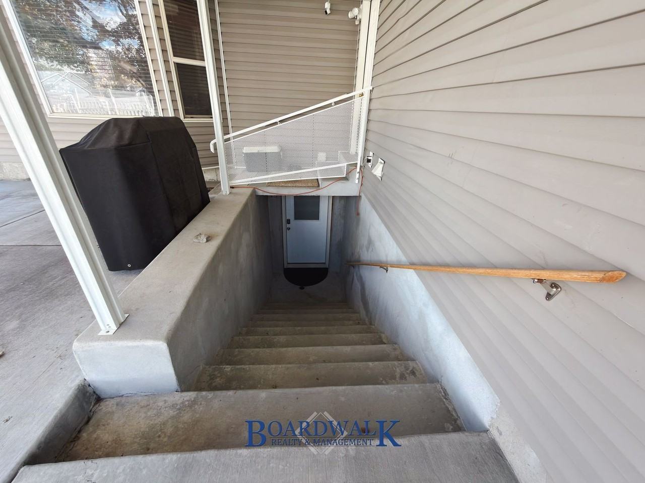 3068 W Elmwood Dr #BS - Photo 7 of 39