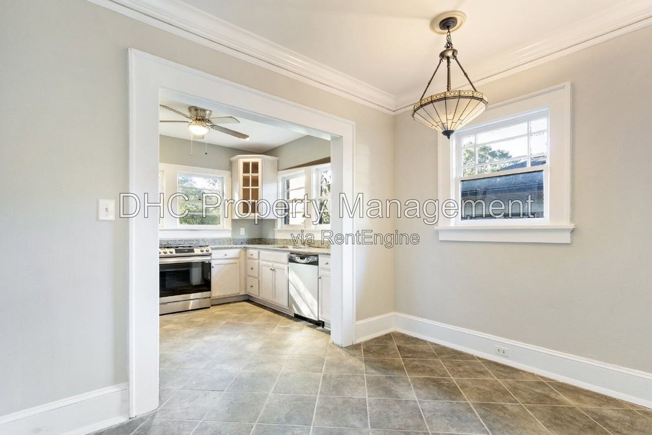 988 Woodbourne Dr Sw - Photo 7 of 18