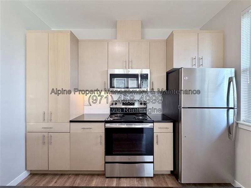 1415 Se Pardee St #409 - Photo 6 of 24