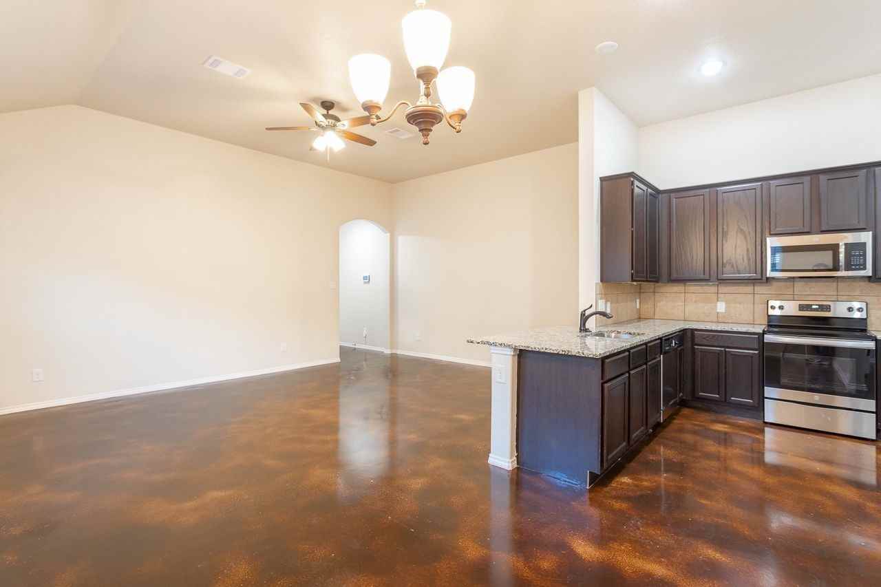 10151 Westover Blf #1 - Photo 3 of 23
