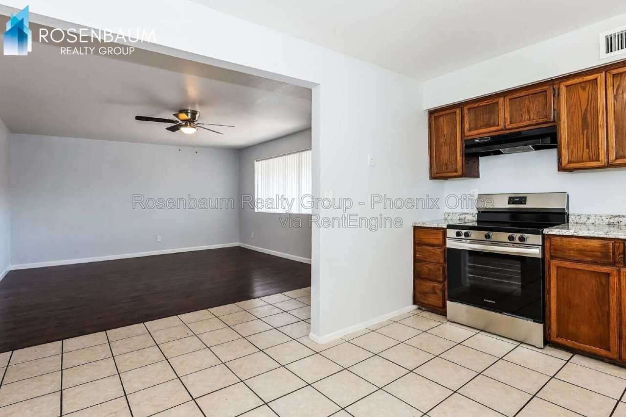553 W Rio Salado Pkwy #201 - Photo 6 of 12
