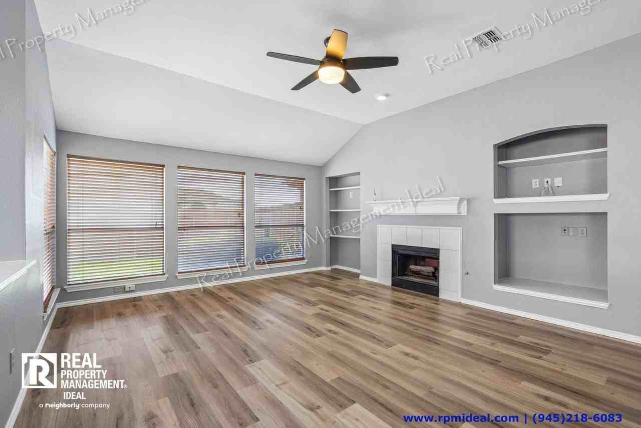 1208 Sonoma Dr - Photo 7 of 30