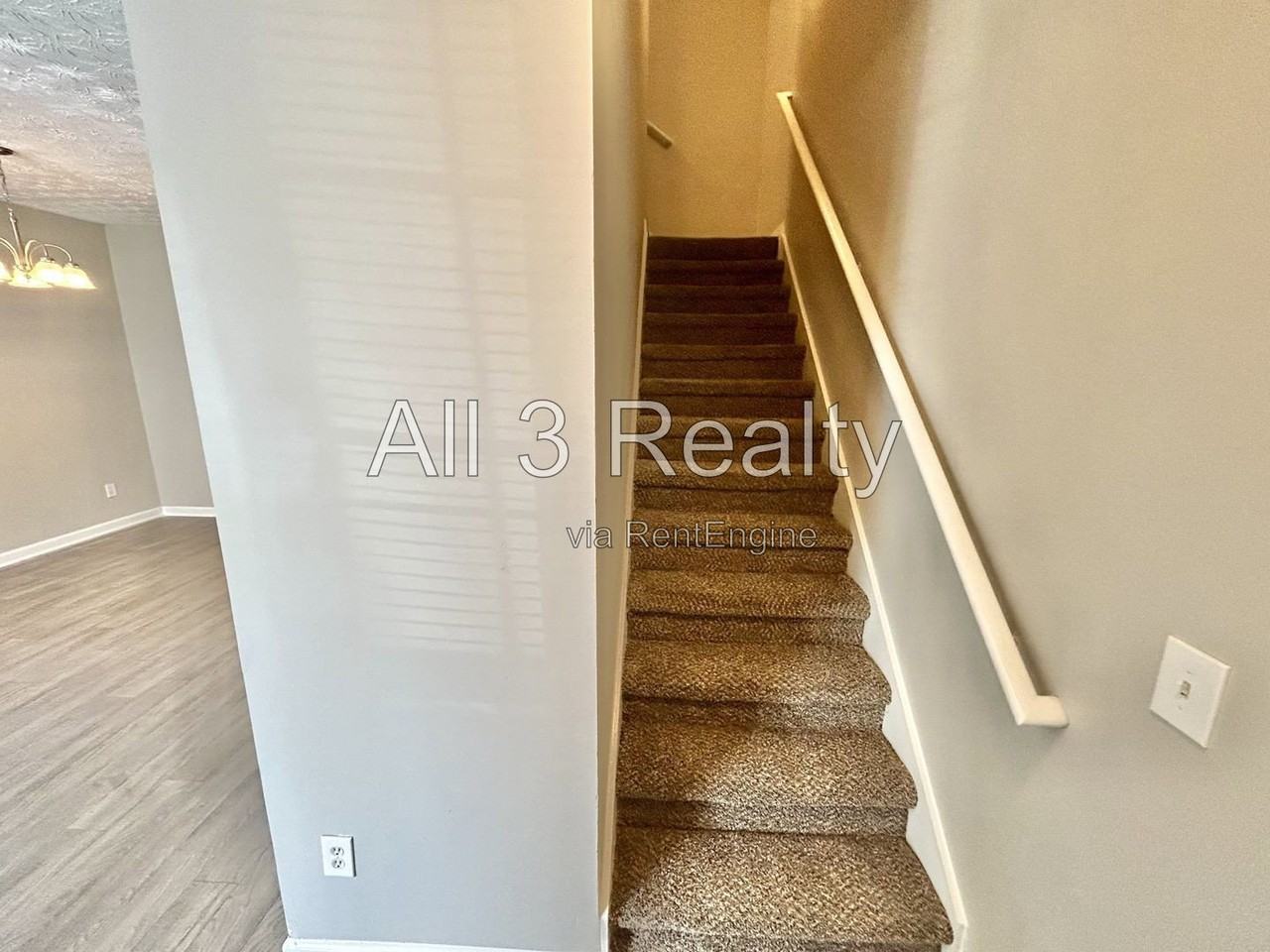 1725 Carrington Dr - Photo 7 of 17