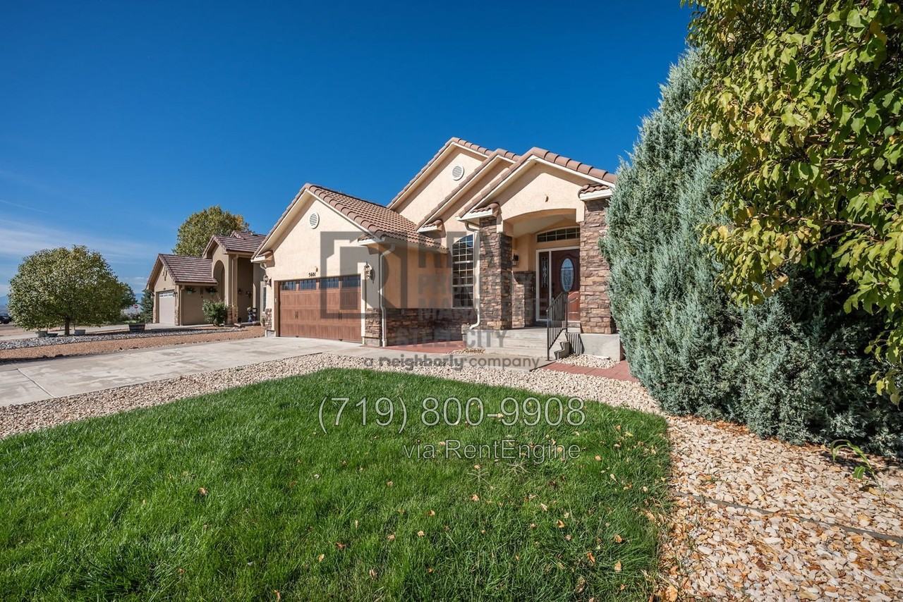 5601 Mark Twain Ln - Photo 4 of 50