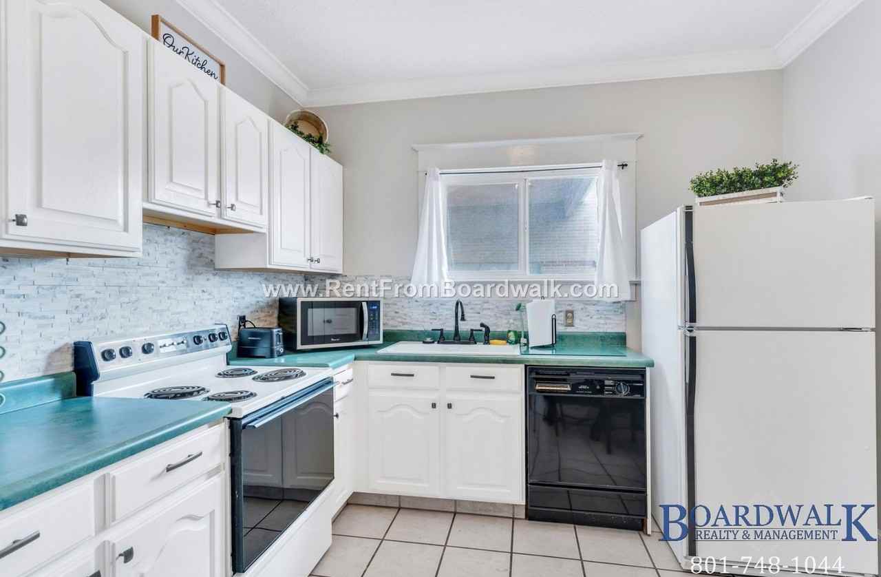 377 N Main St - Photo 6 of 25