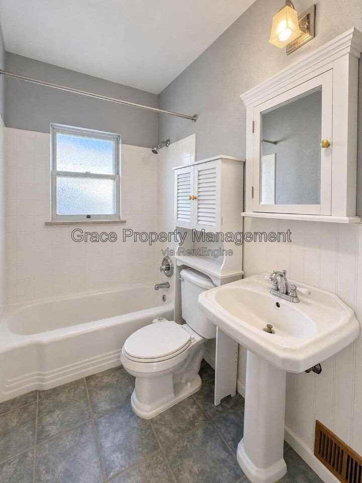5618 Balsam St - Photo 7 of 18