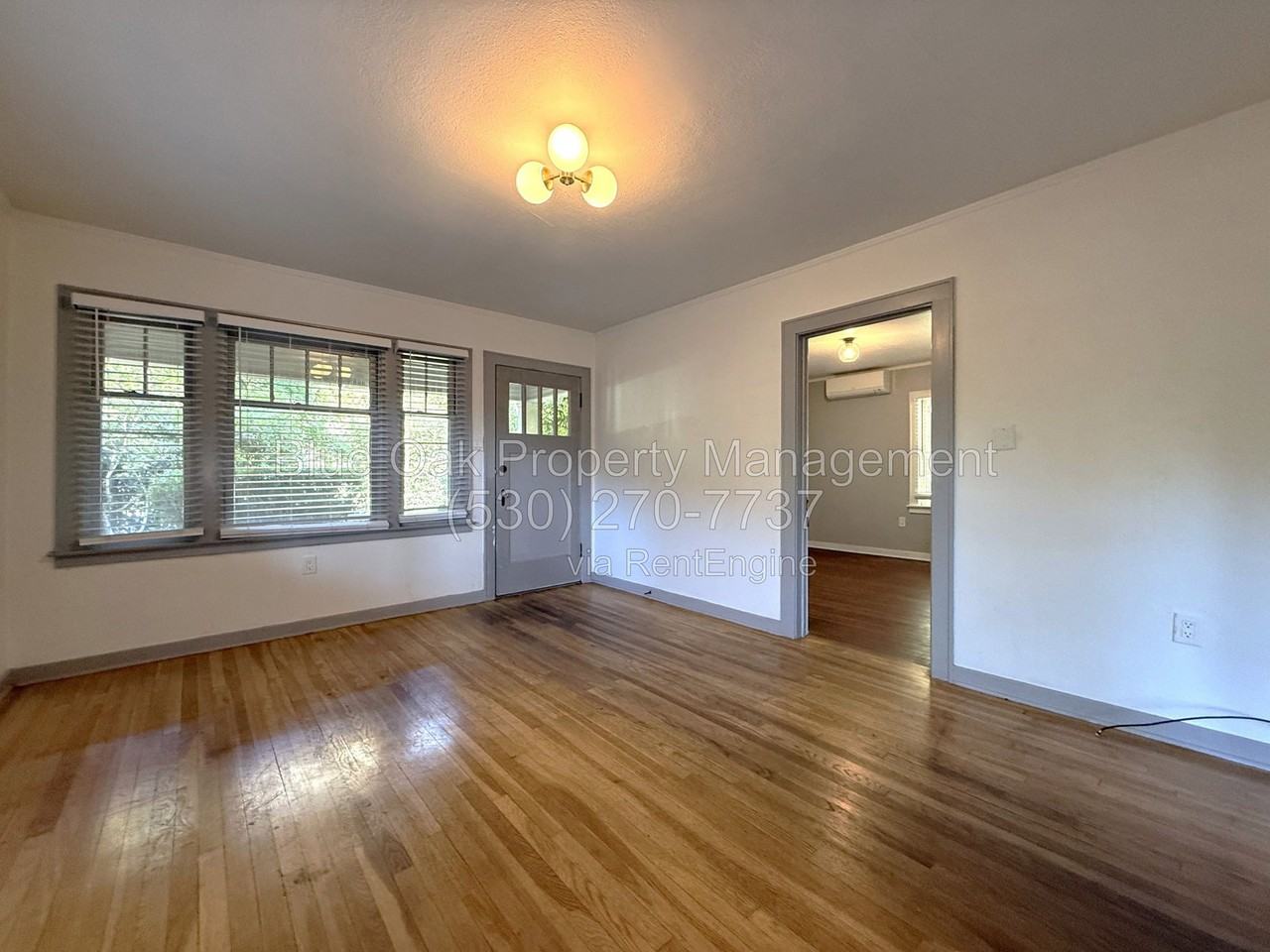 997 E 8th St - Photo 3 of 12