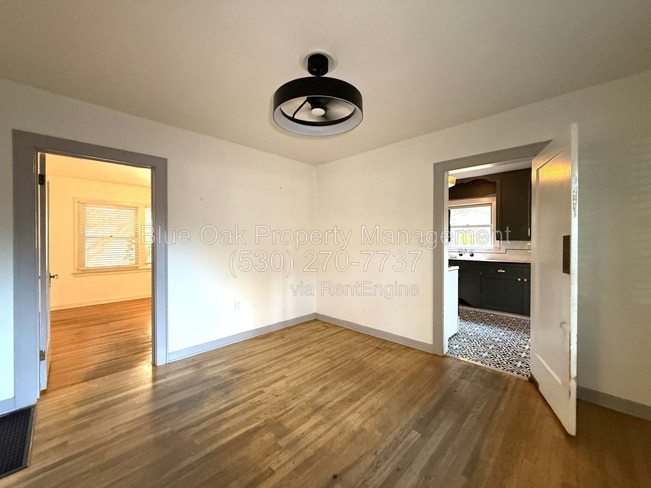 997 E 8th St - Photo 4 of 12
