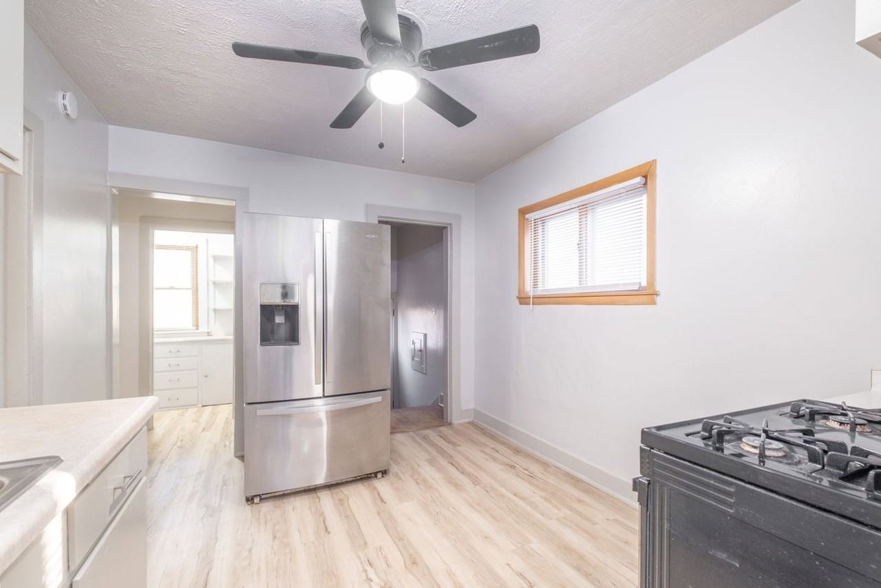 212 S 64th St - Photo 5 of 14