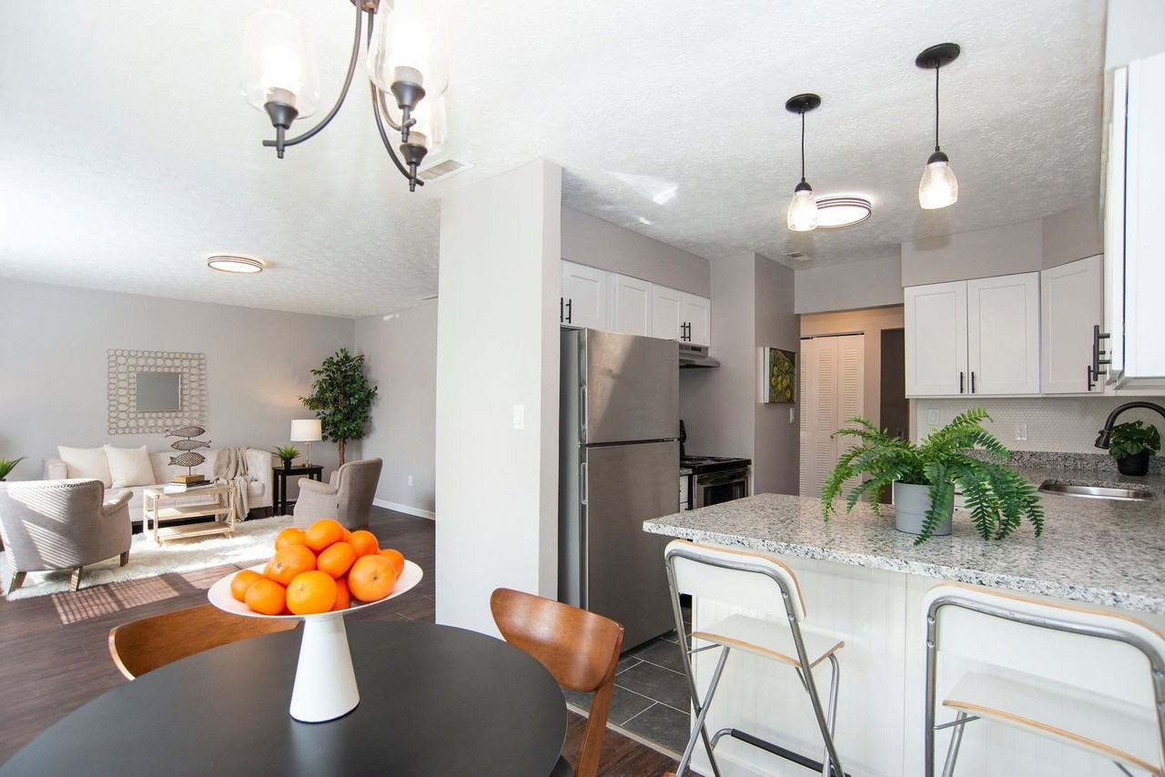 5750 Northdale Lake Ct #D - Photo 6 of 20