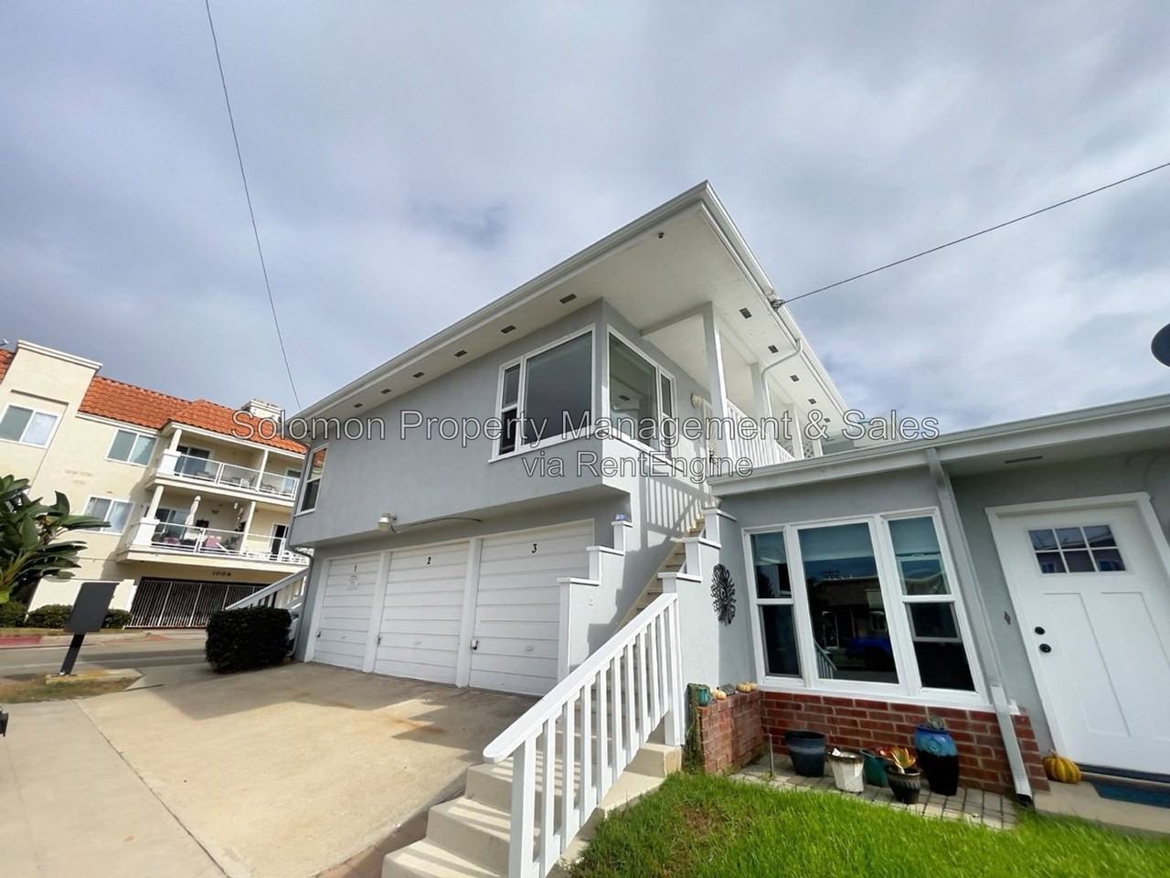 1002 Tait St #B - Photo 2 of 18