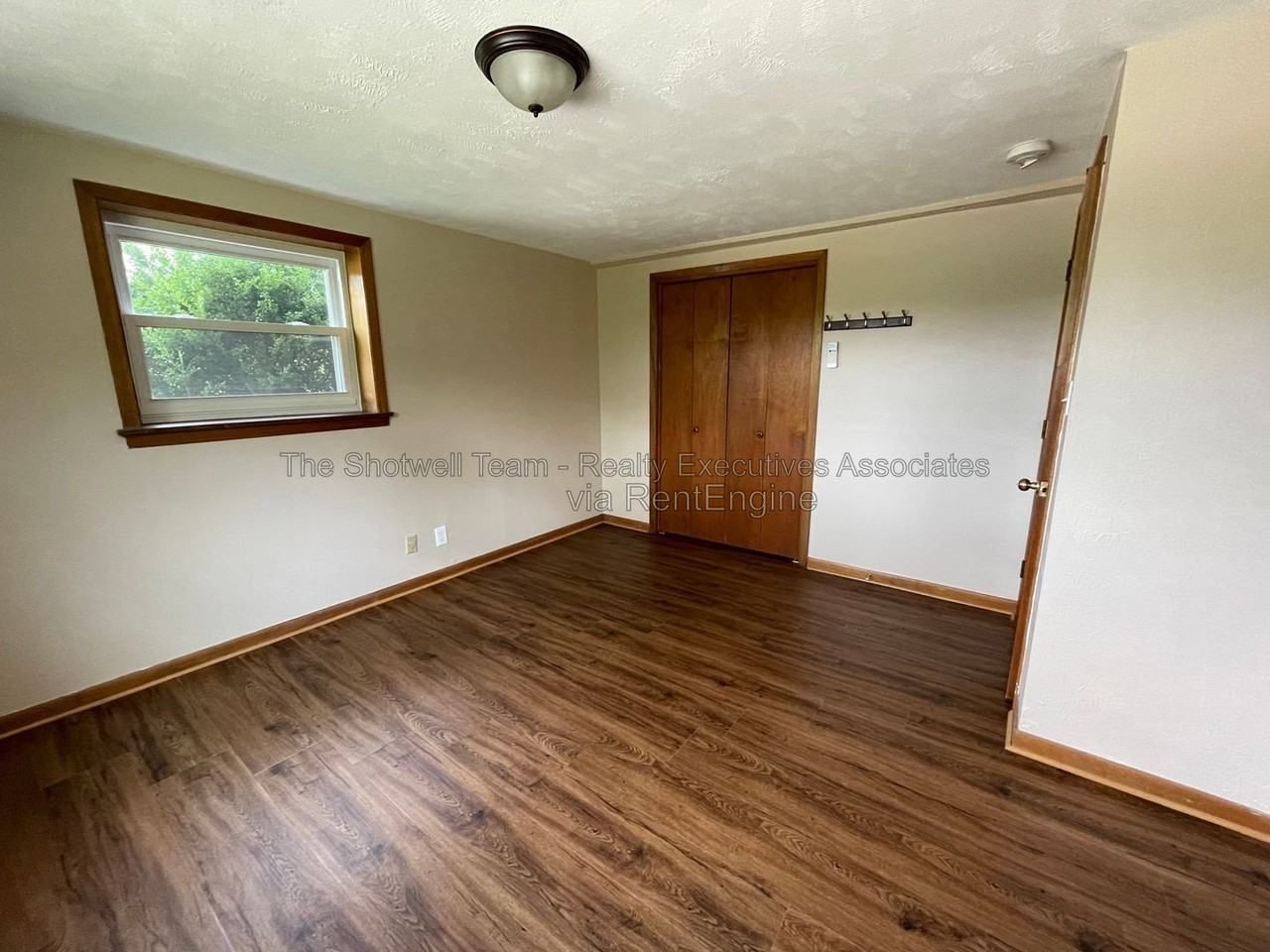 4913 Ethel Ln - Photo 6 of 8