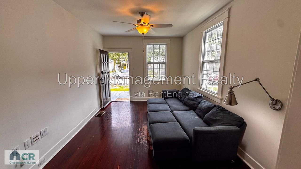 1530 Hillary St - Photo 4 of 15