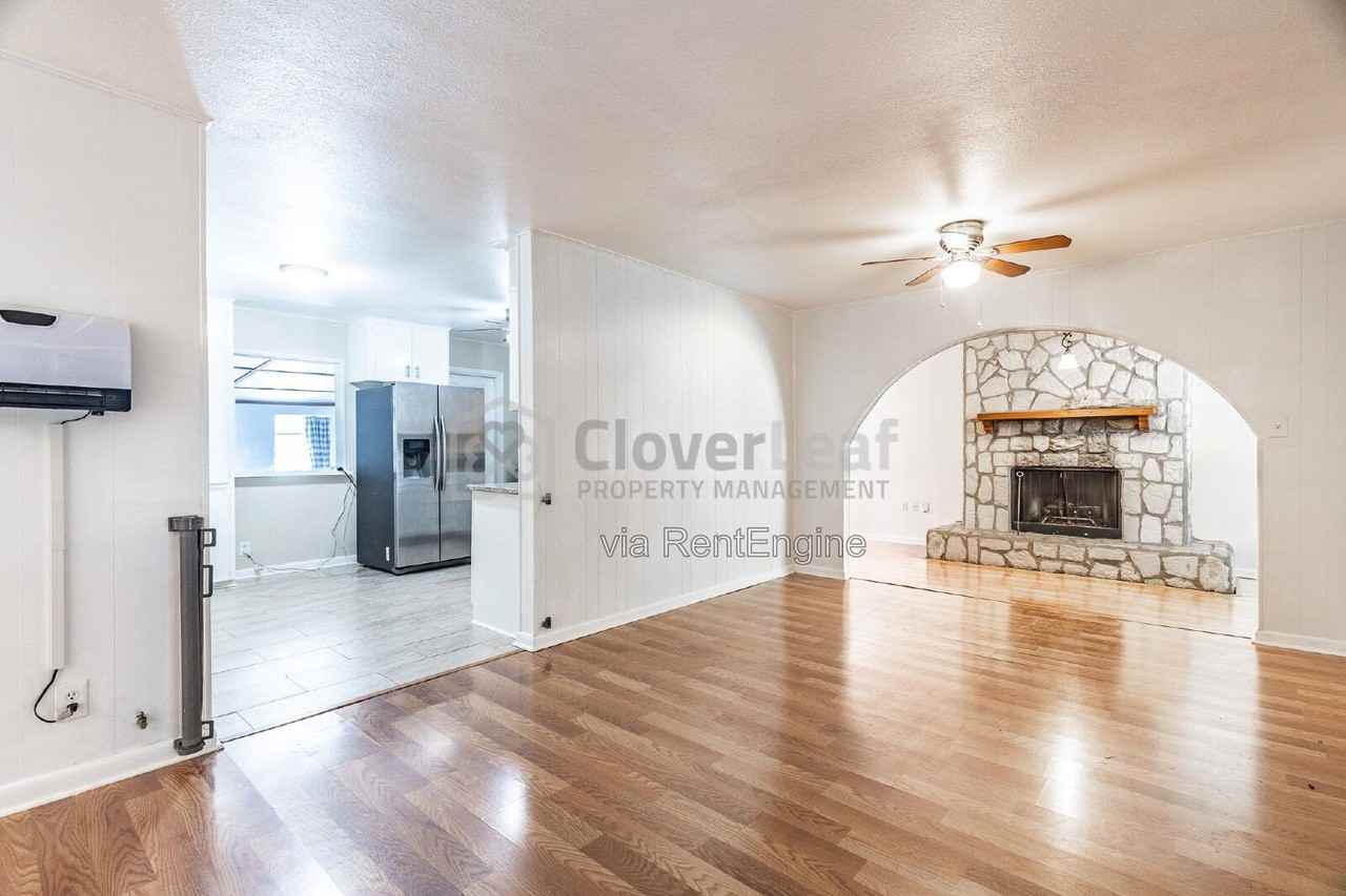 238 Coral Ave - Photo 7 of 28