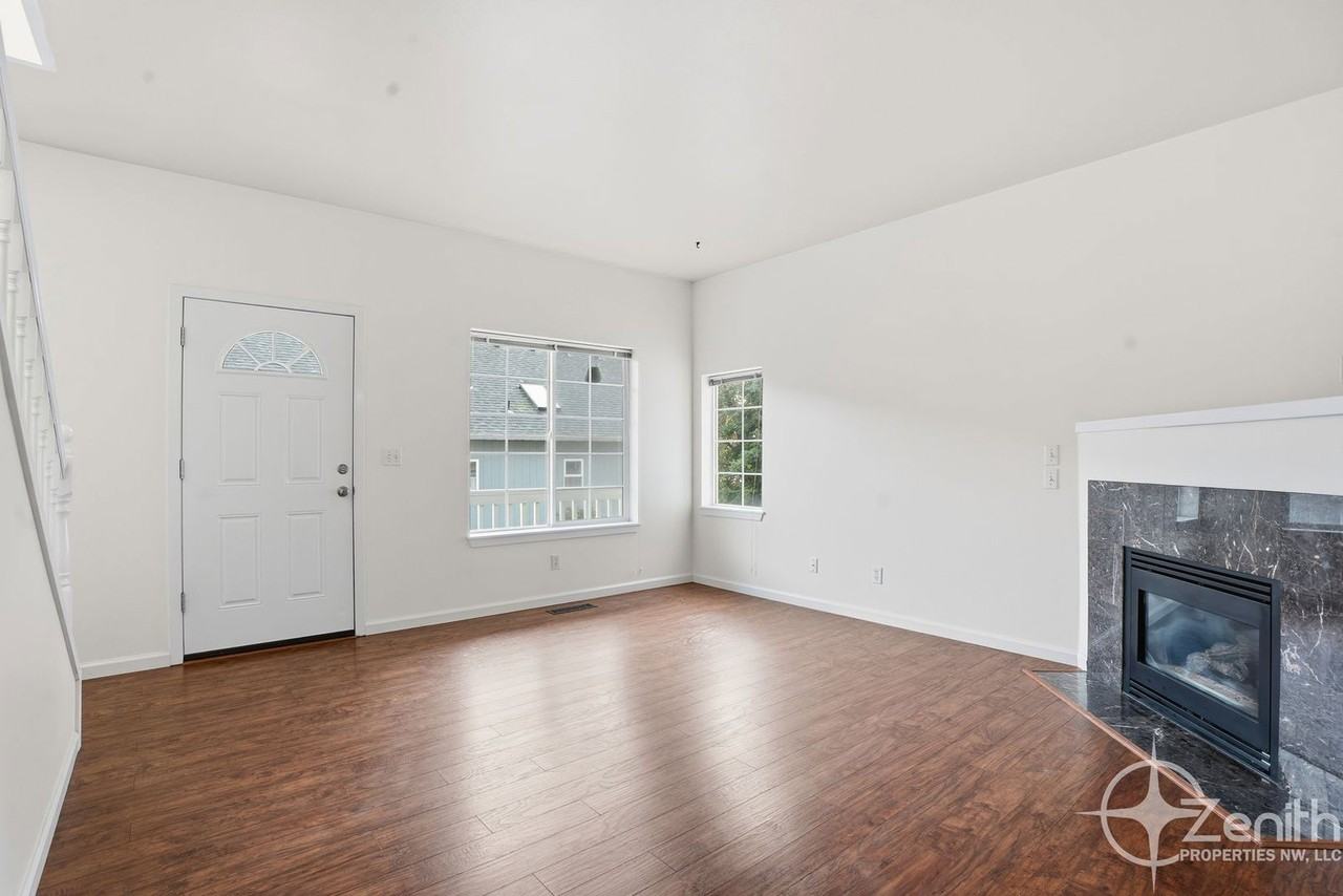 419 Ne 7th Ave - Photo 5 of 33