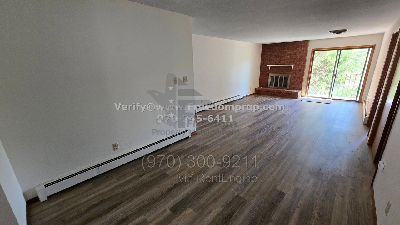 373 Ridges Blvd #301 - Photo 5 of 16