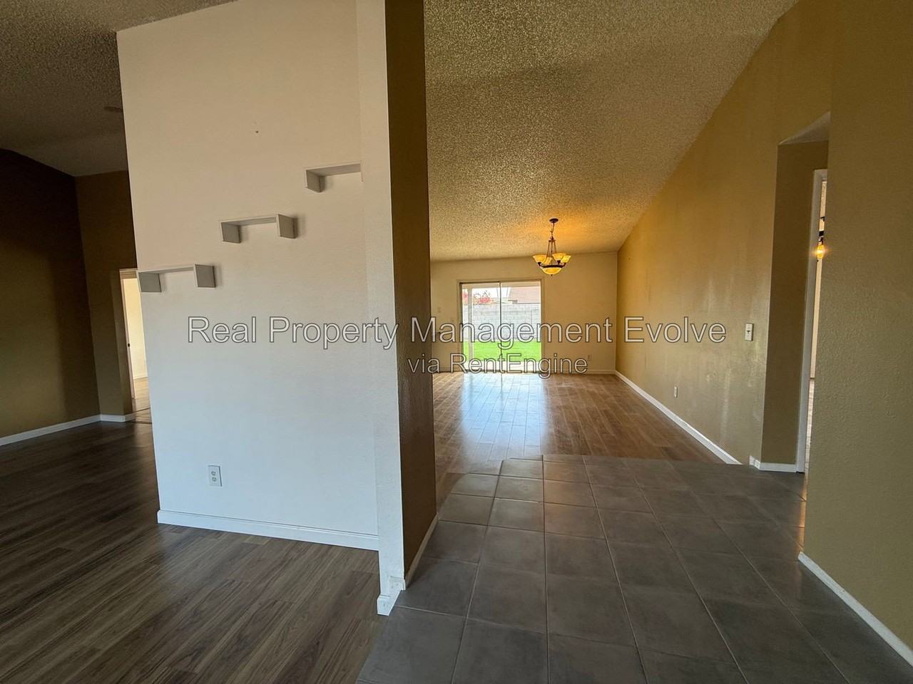 1209 W Marlboro Dr - Photo 4 of 28