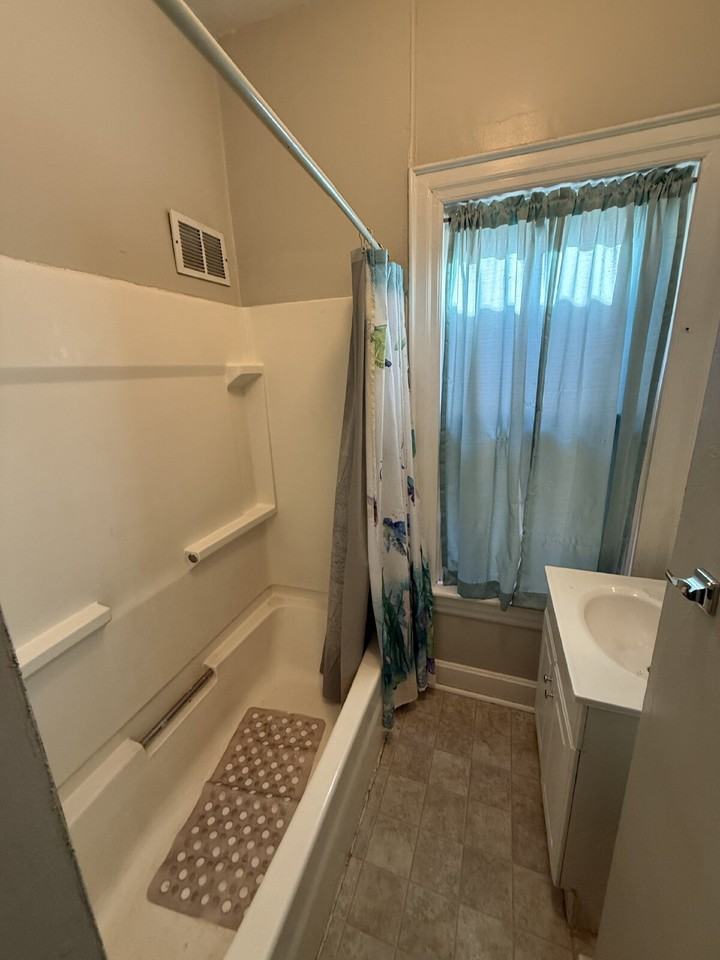 532 Broadway - Photo 4 of 10
