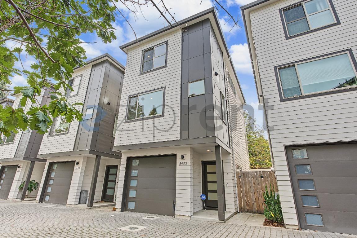 5922 Ne 42nd Ave - Photo 2 of 23