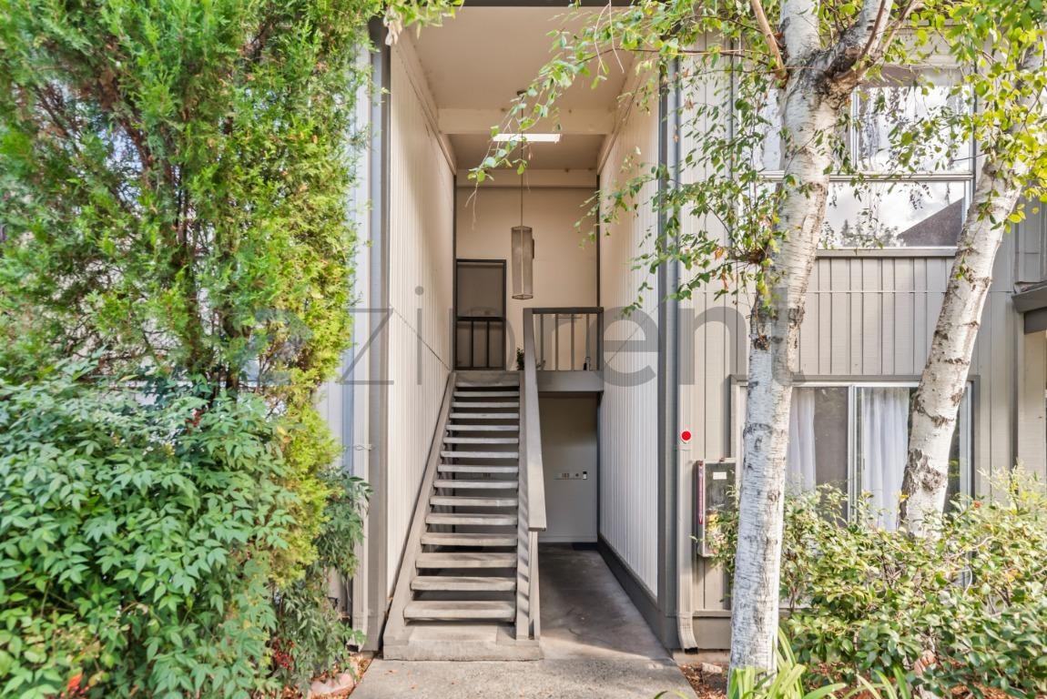 120 Saratoga Ave #102 - Photo 4 of 26